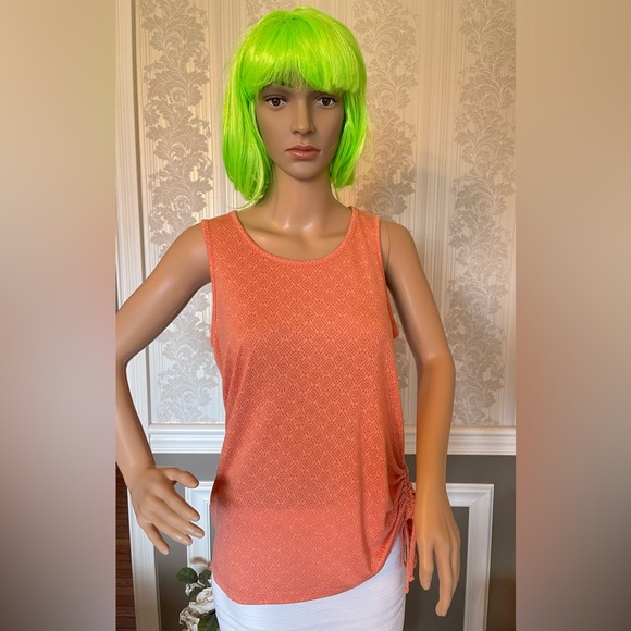 St. John's Bay Tops - Gently Used!🤩St John’s Bay Active!😎Orange/size-M/adj.side